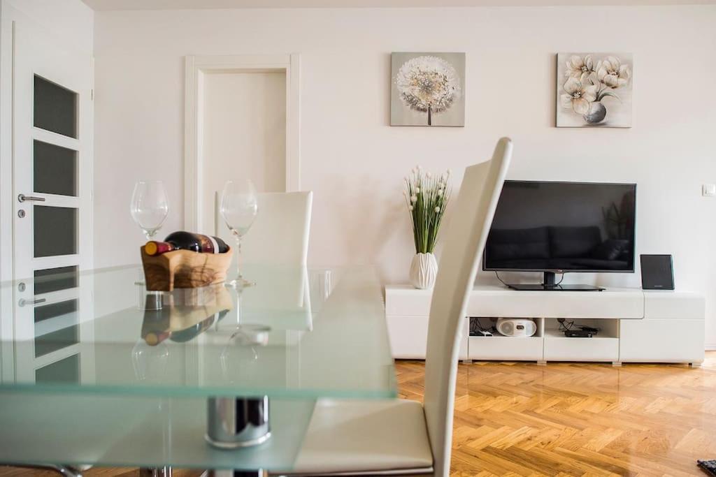 Apartment Jully Podstrana Zewnętrze zdjęcie