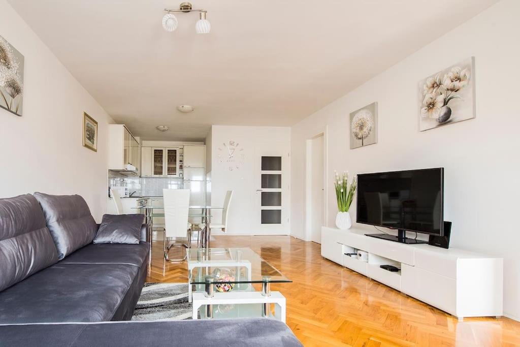 Apartment Jully Podstrana Zewnętrze zdjęcie