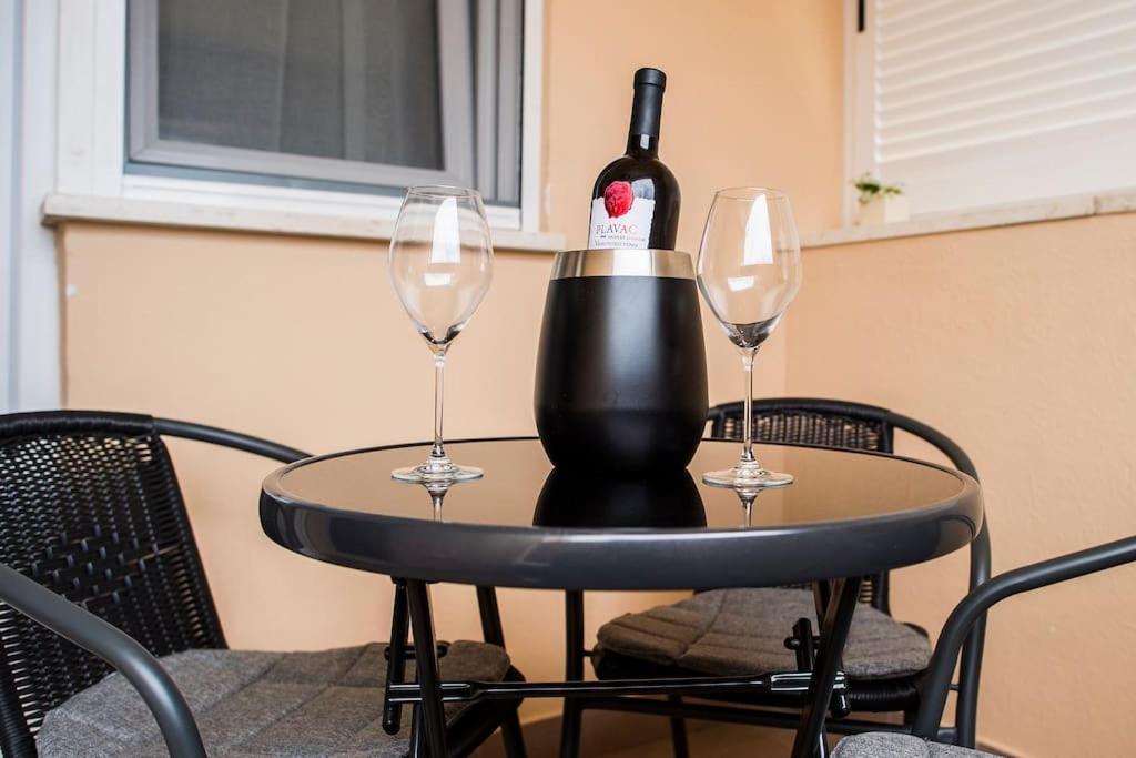 Apartment Jully Podstrana Zewnętrze zdjęcie